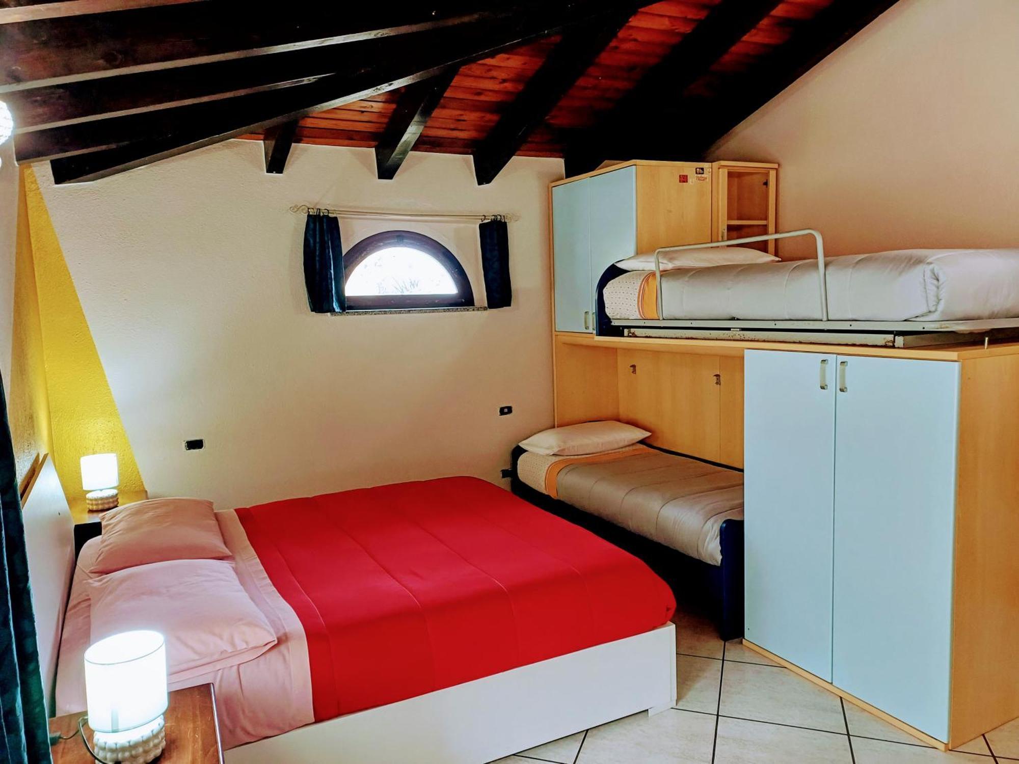 Monti E Mare Bed and Breakfast Lanusei Buitenkant foto